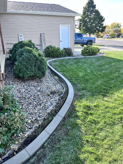 Home Landscape Curbing